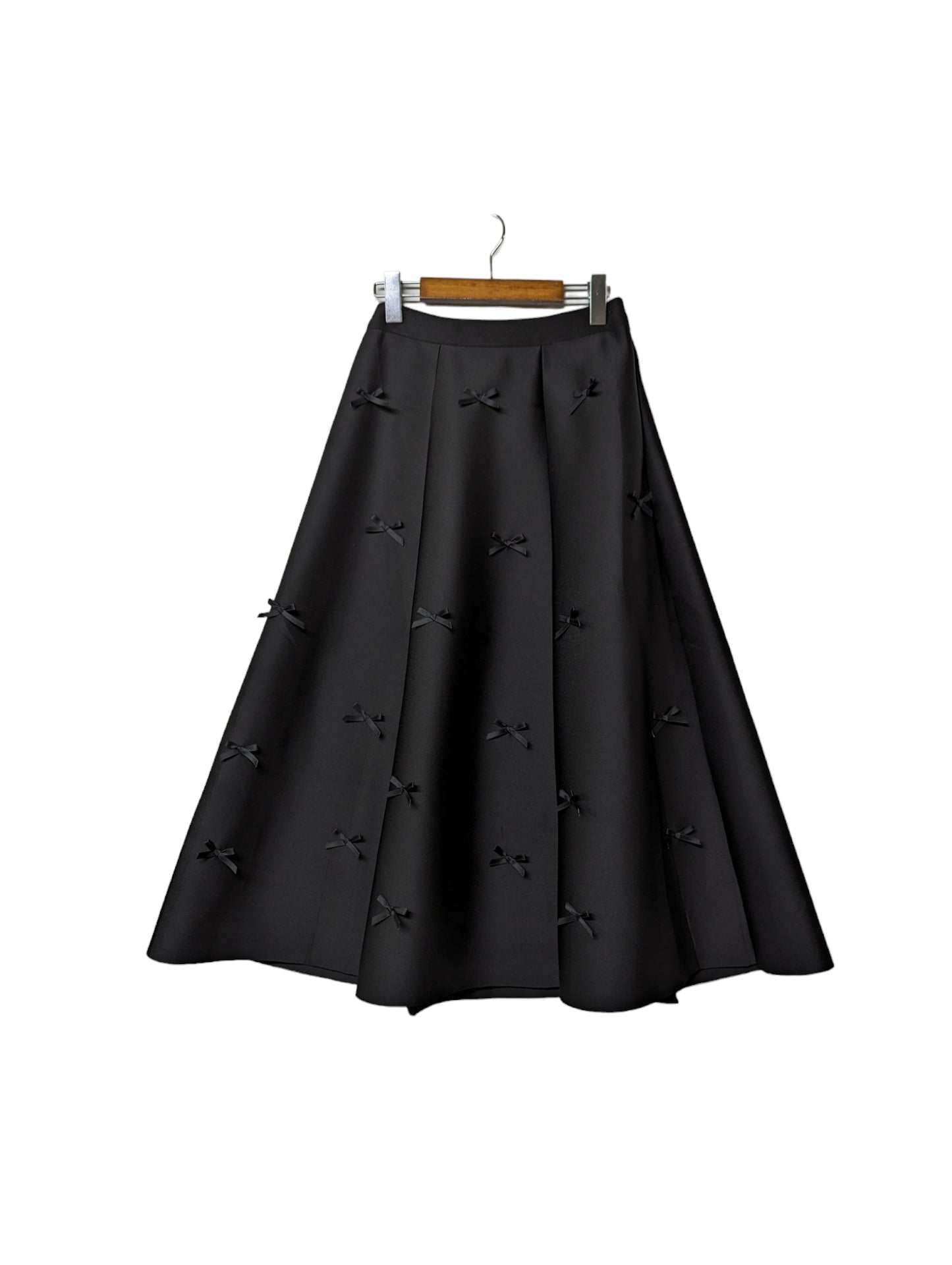 Ribbon design flared skirt